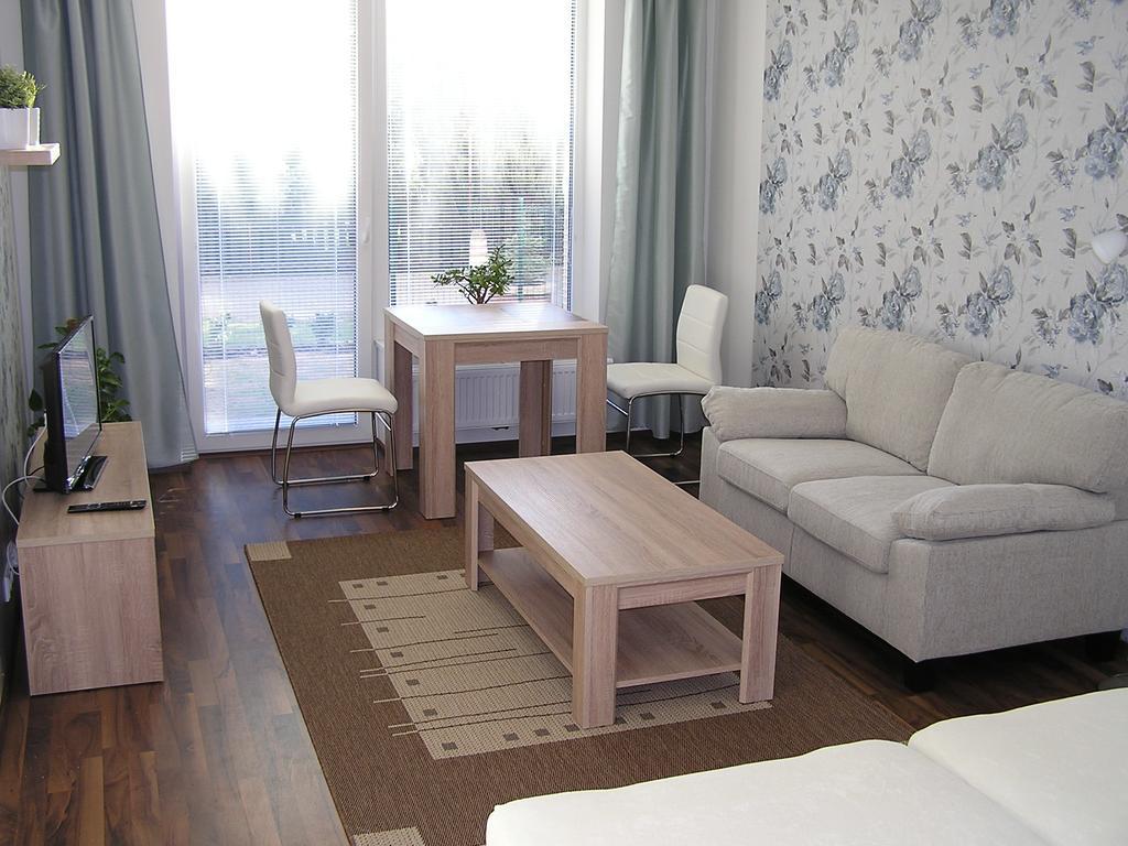 Gonda Apartments Hradec Kralove Luaran gambar